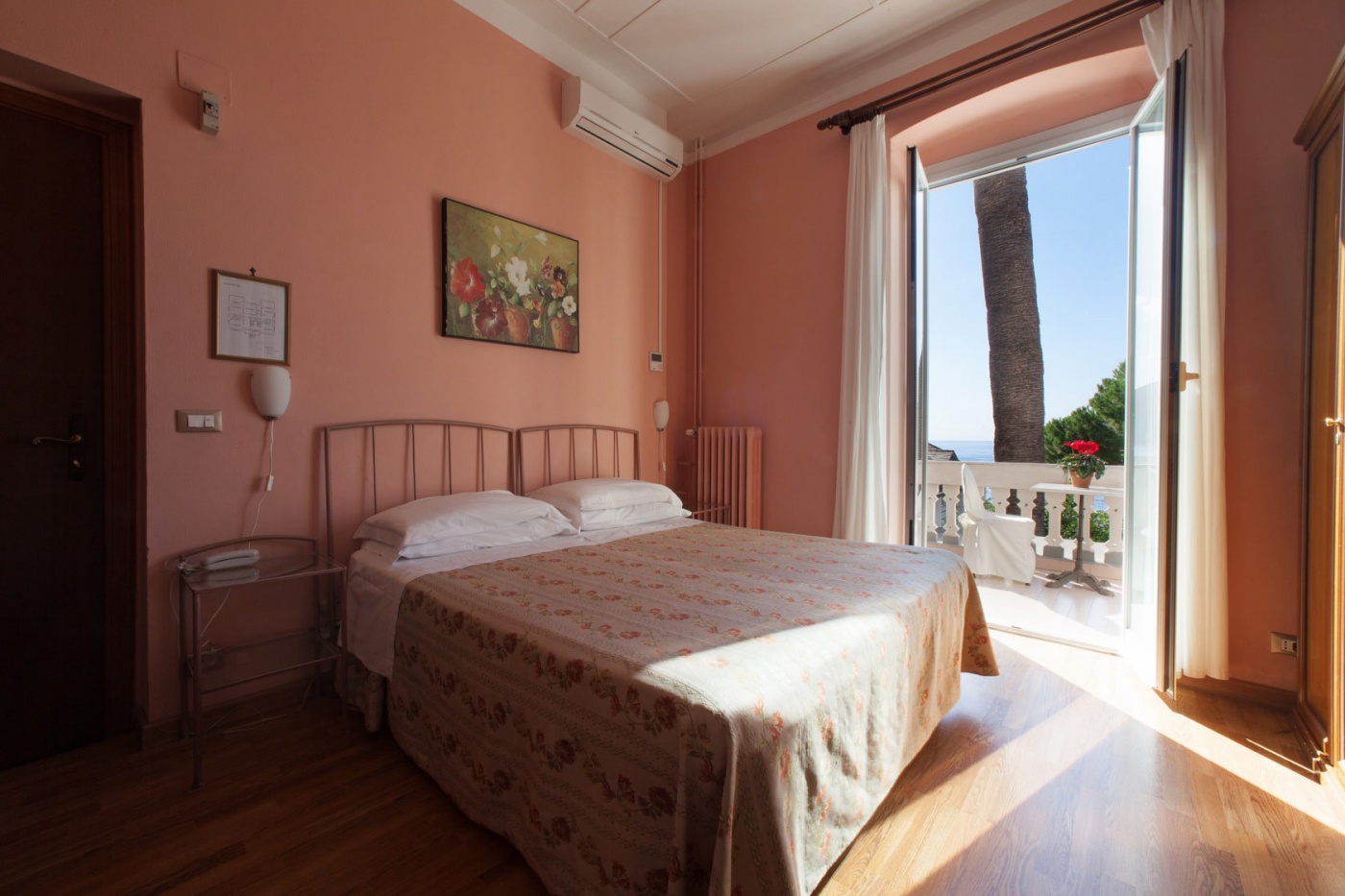 Camera vista mare con balcone Camera vista mare con balcone